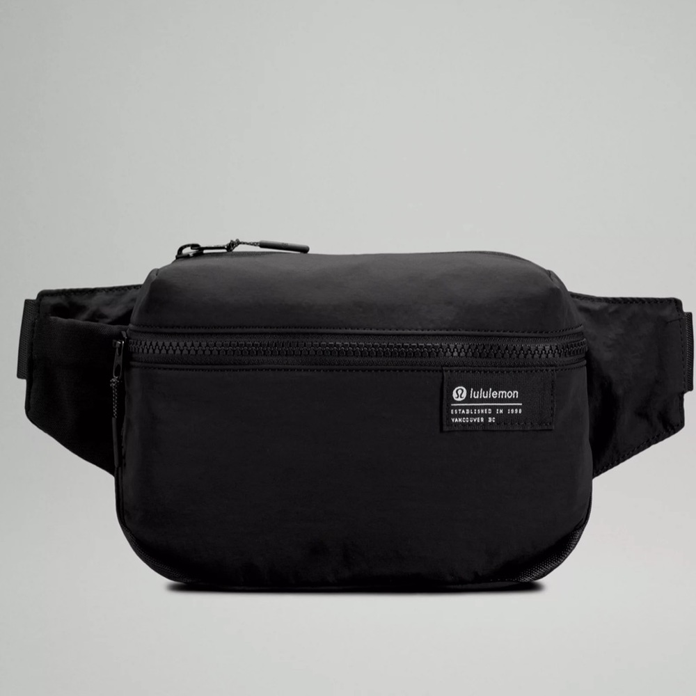 NWT Lululemon Beltbag